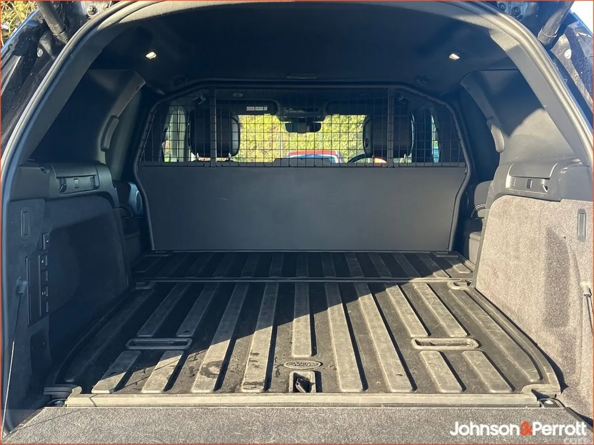Land Rover Discovery SUV, Diesel, 2025, Grey