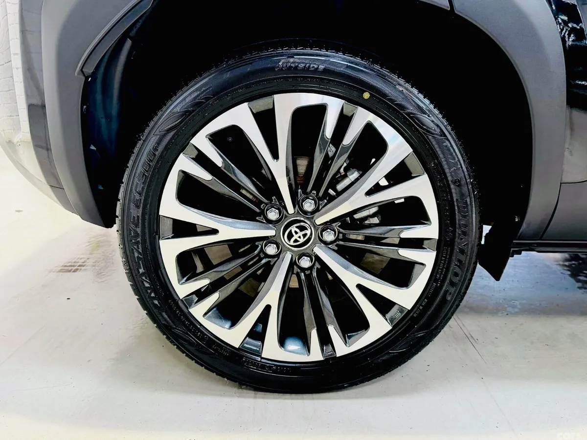 Toyota Yaris Cross SUV, Petrol Hybrid, 2024, Black