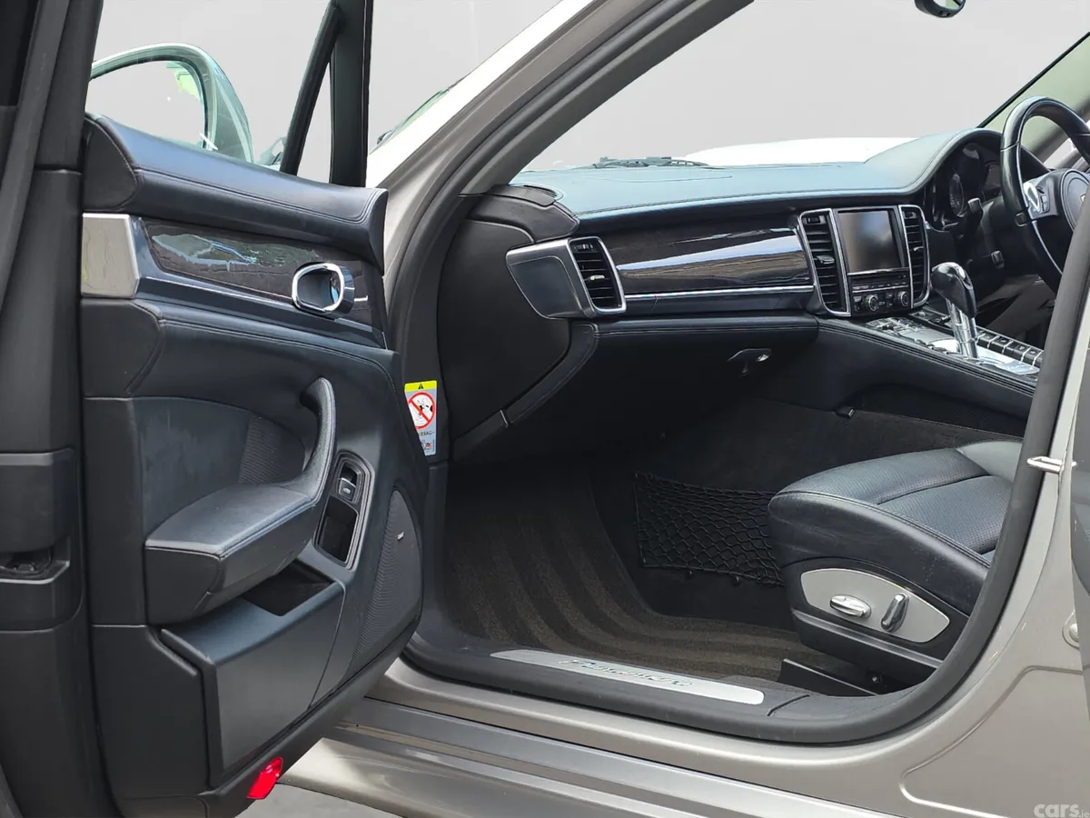 Porsche Panamera Hatchback, Diesel, 2012, Silver