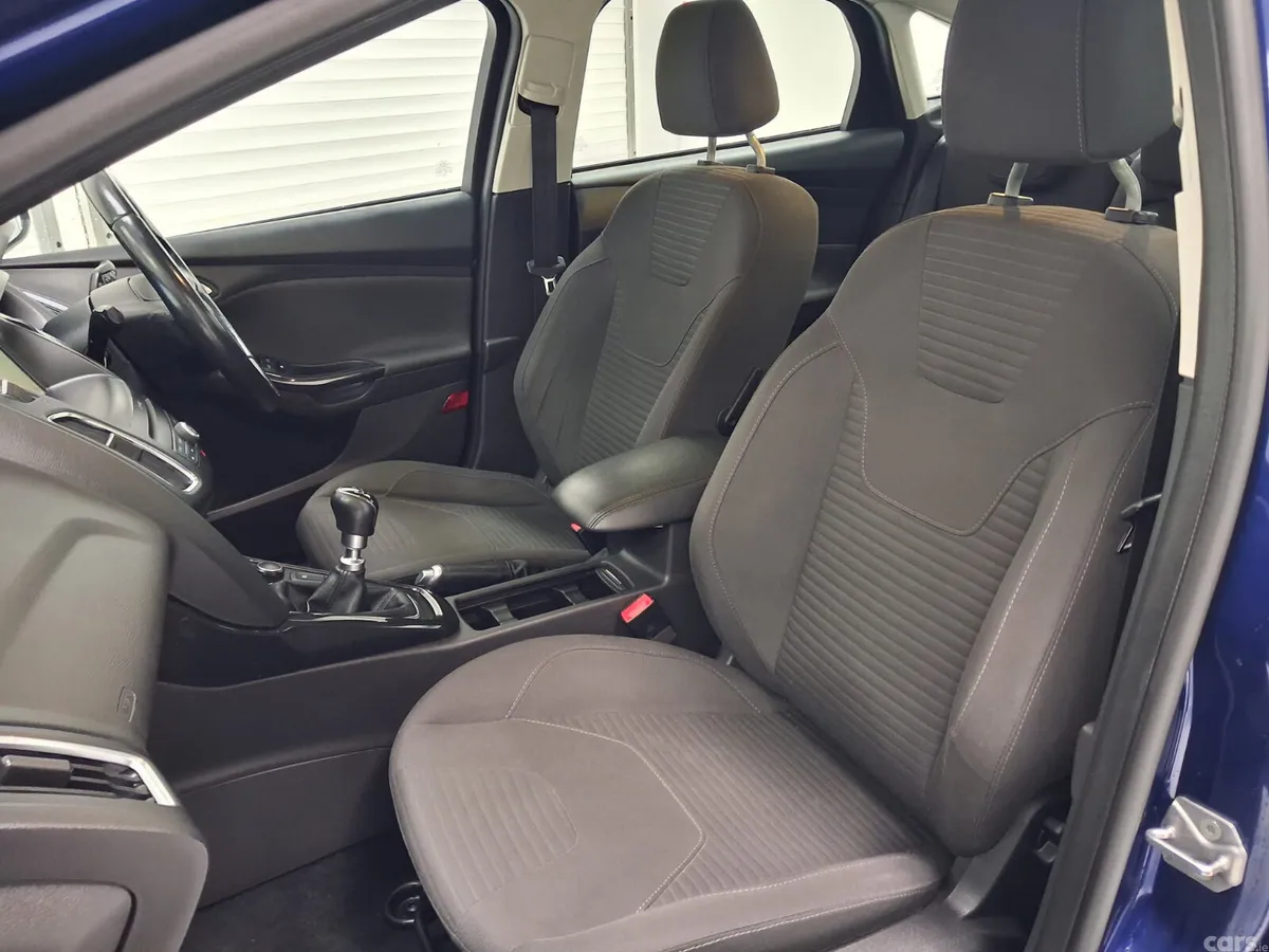 Ford Focus Saloon, Diesel, 2018, Blue