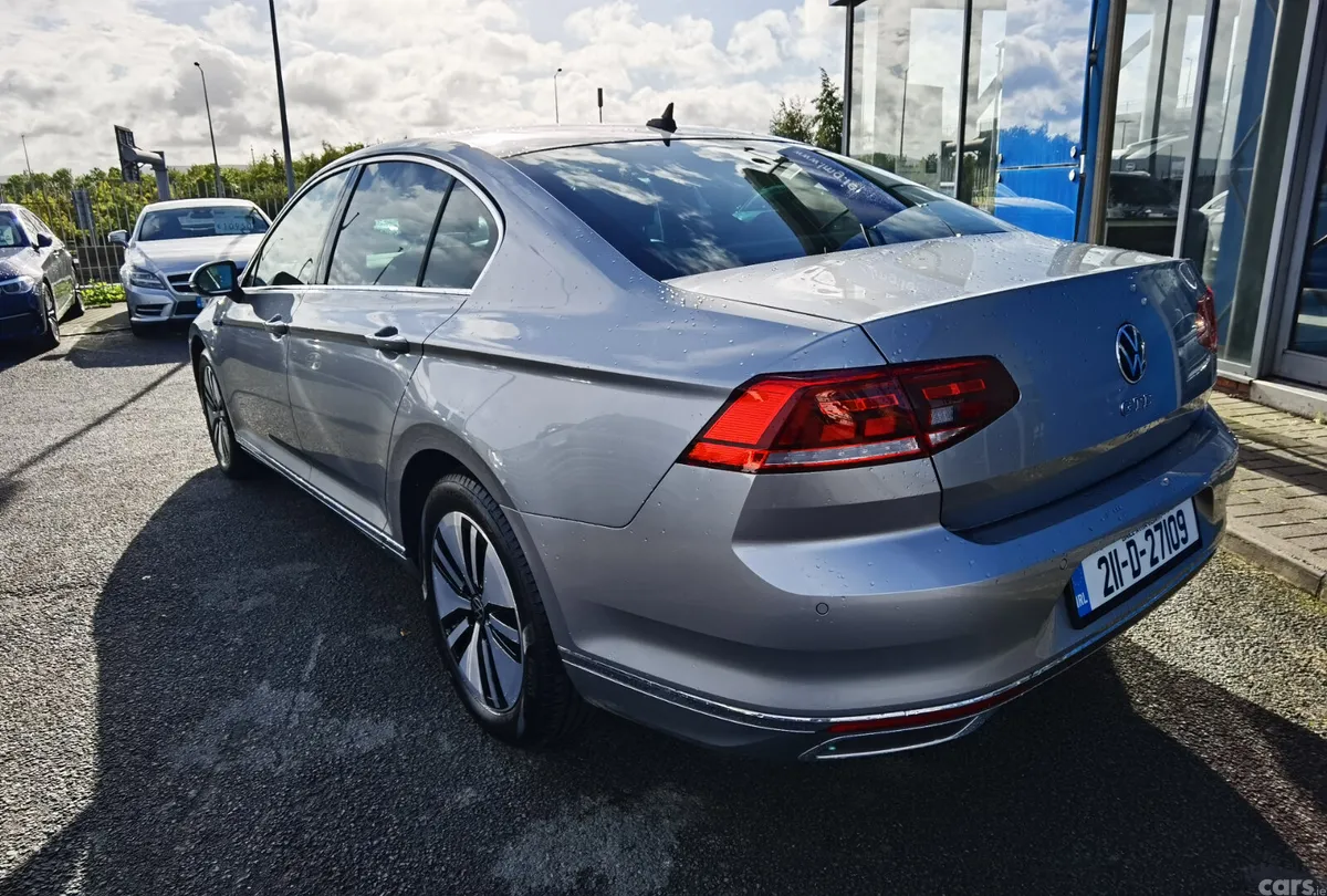 Volkswagen Passat Saloon, Petrol Plug-in Hybrid, 2021, Grey