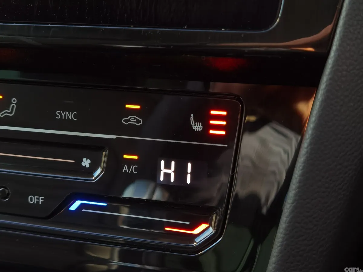 Volkswagen Passat Saloon, Petrol Plug-in Hybrid, 2021, Grey