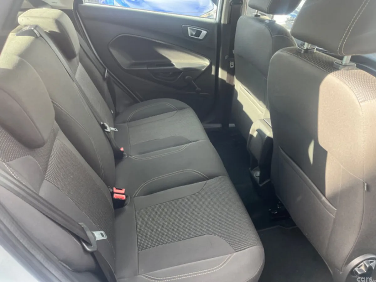 Ford Fiesta Hatchback, Diesel, 2017, White