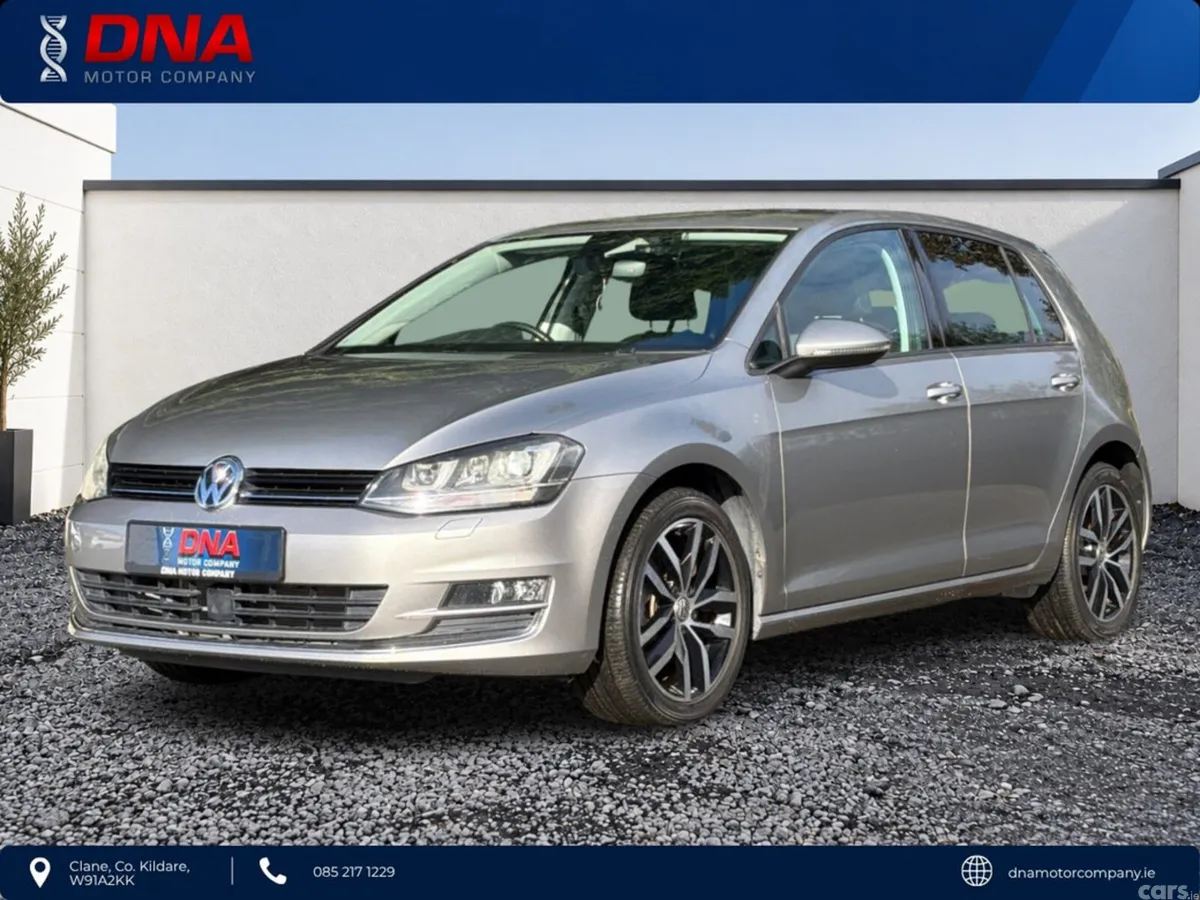 Volkswagen Golf Hatchback, Petrol, 2017, Silver