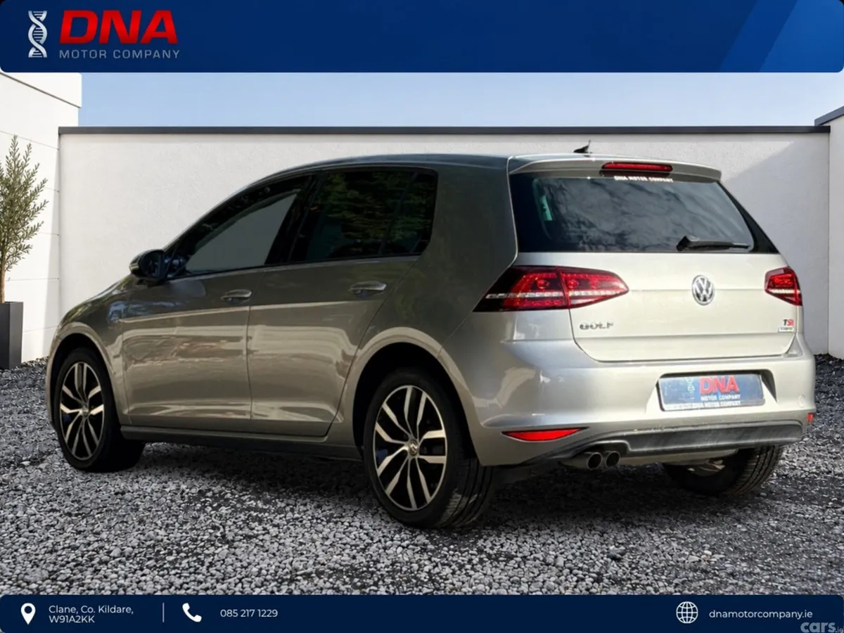 Volkswagen Golf Hatchback, Petrol, 2017, Silver