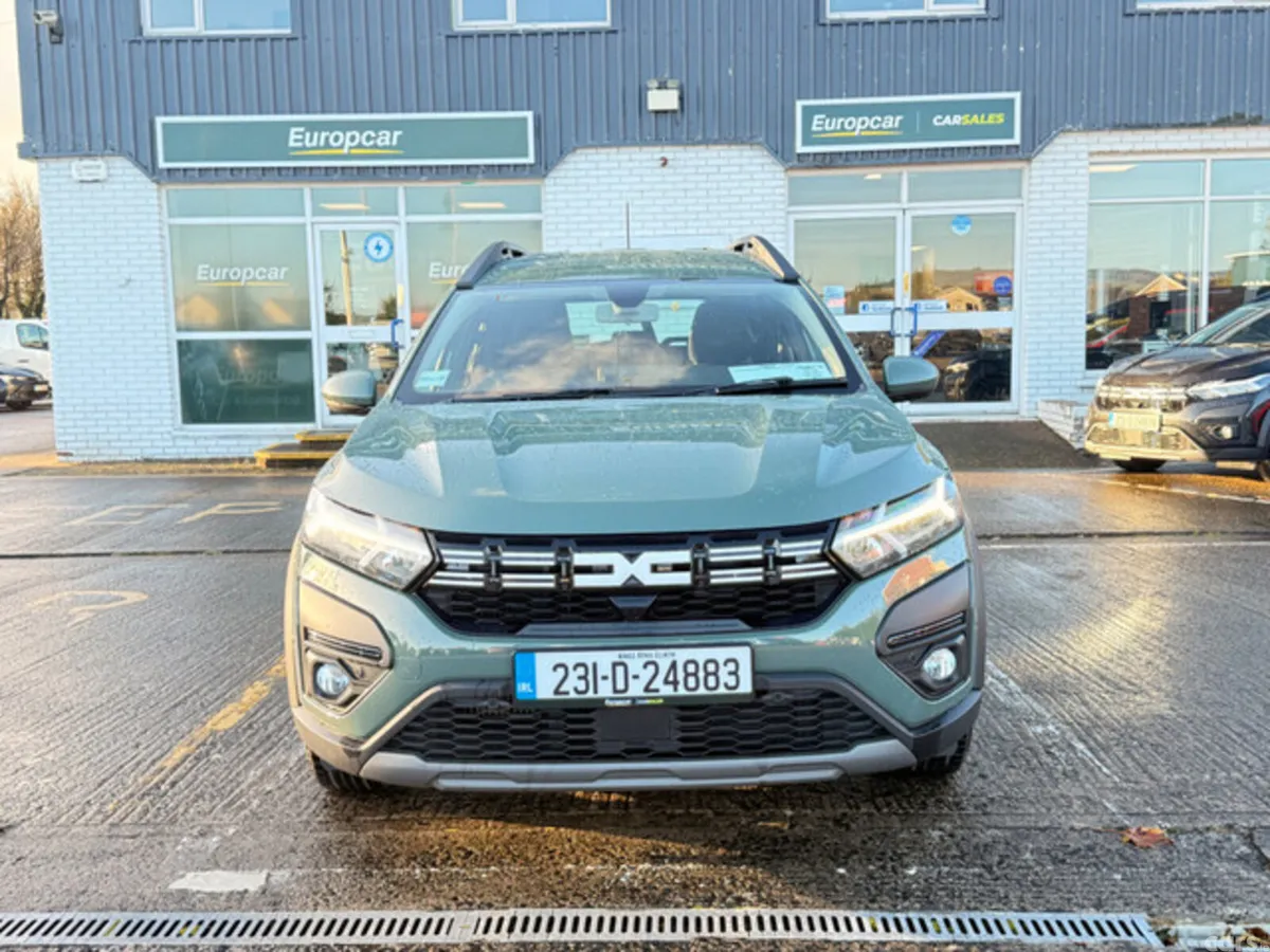 Dacia Jogger MPV, Petrol, 2023, Grey