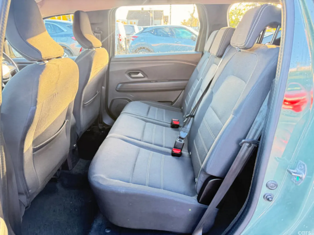 Dacia Jogger MPV, Petrol, 2023, Grey