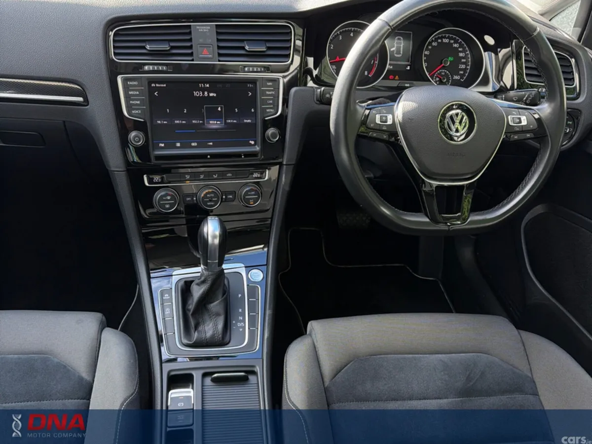 Volkswagen Golf Hatchback, Petrol, 2017, Silver