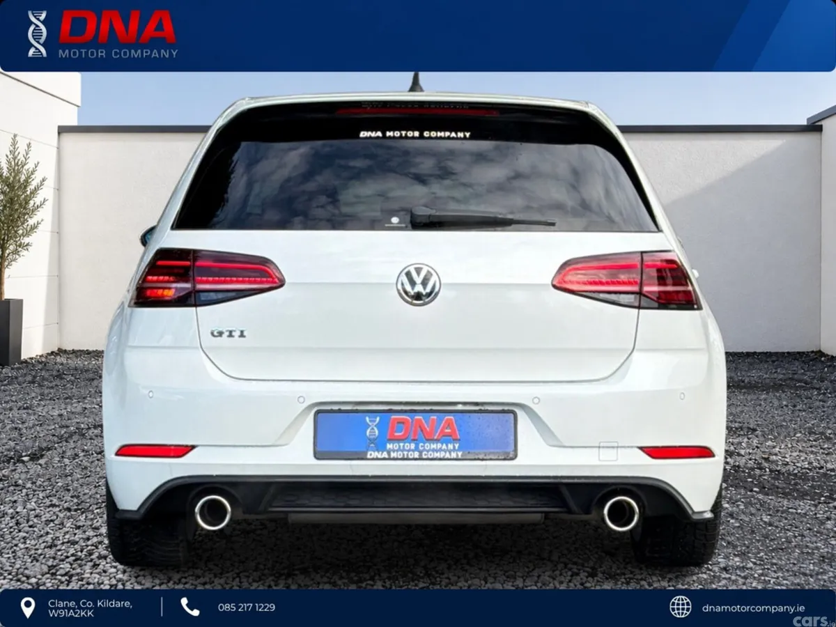 Volkswagen Golf Hatchback, Petrol, 2017, White