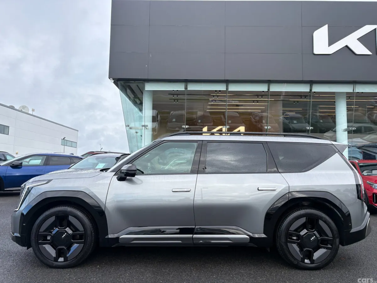 Kia EV9 SUV, Electric, 2025, Grey