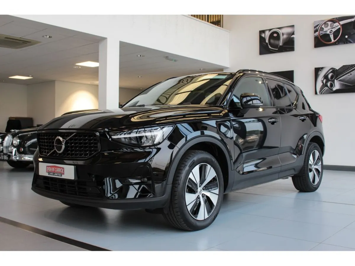 Volvo XC40 Estate, Petrol Plug-in Hybrid, 2022, Black