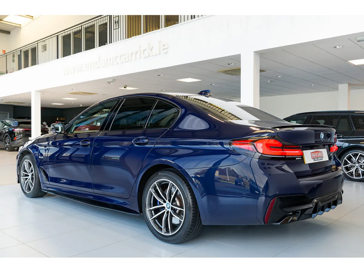 BMW 5-Series Saloon, Petrol Plug-in Hybrid, 2023, Blue