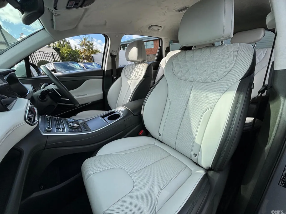 Hyundai Santa Fe Estate, Petrol Plug-in Hybrid, 2023, Grey