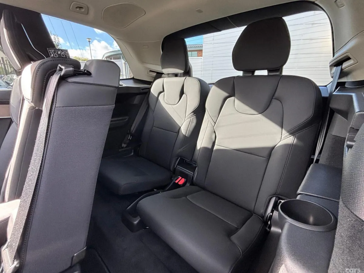 Volvo XC90 Estate, Petrol Plug-in Hybrid, 2026, Grey