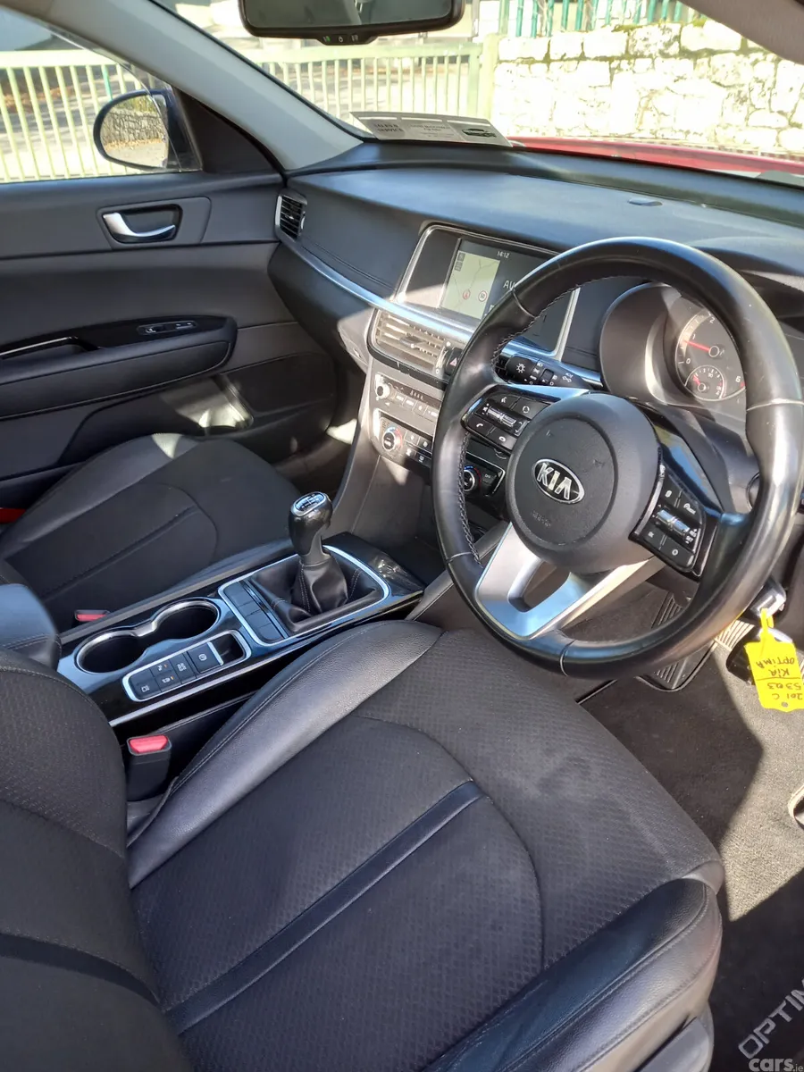 Kia Optima Saloon, Diesel, 2020, Red