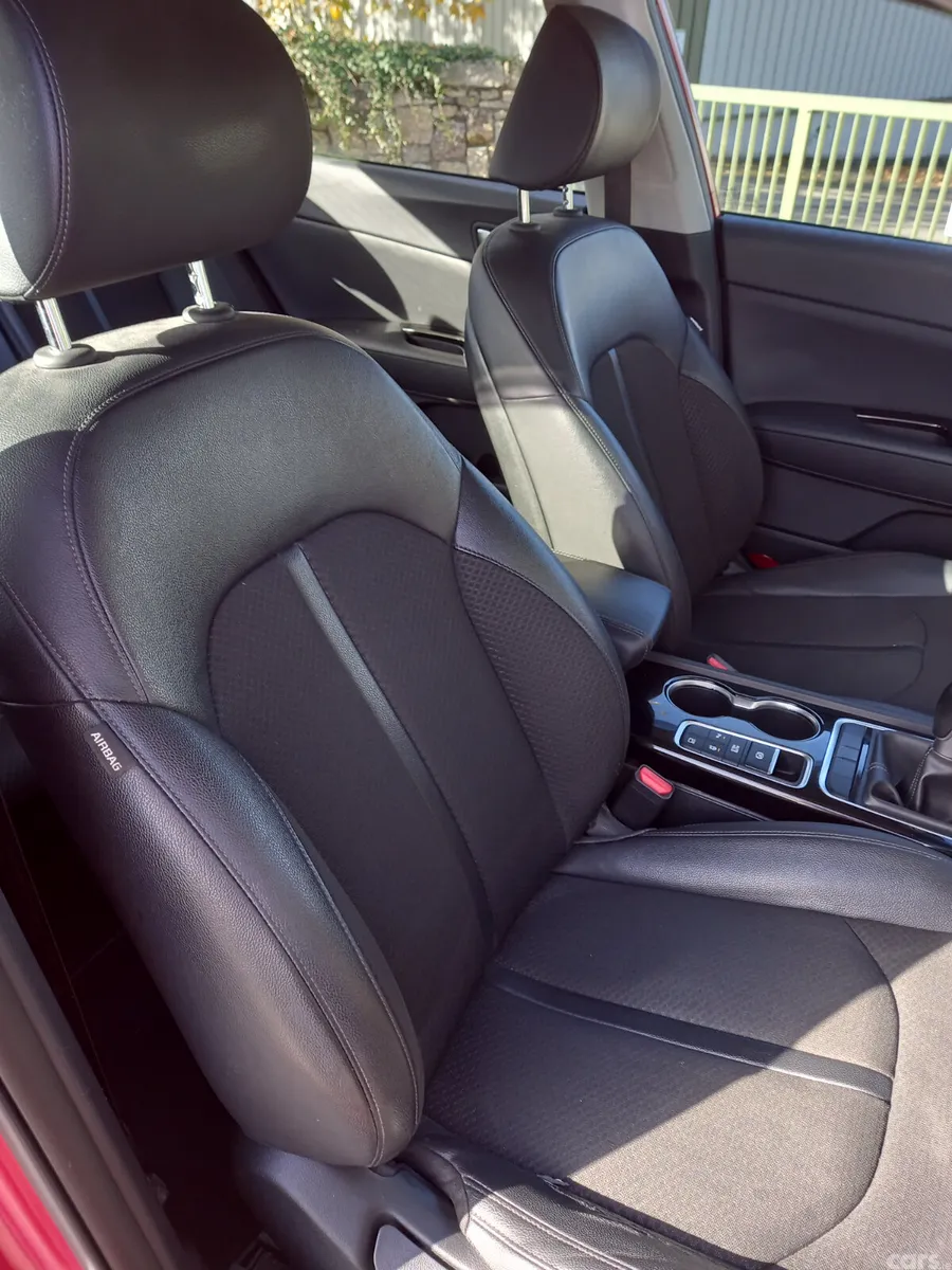 Kia Optima Saloon, Diesel, 2020, Red