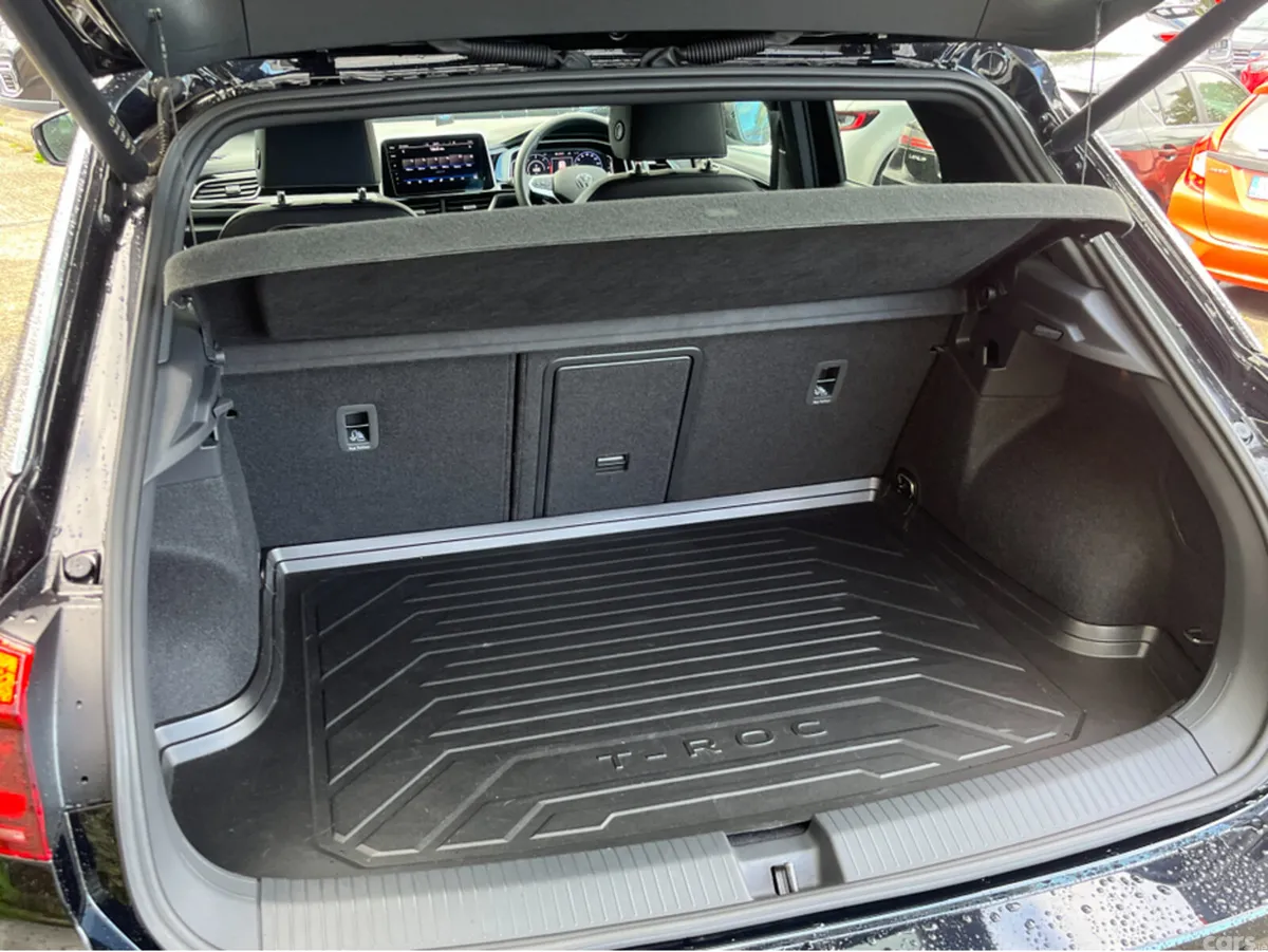 Volkswagen T-Roc SUV, Diesel, 2024, Black