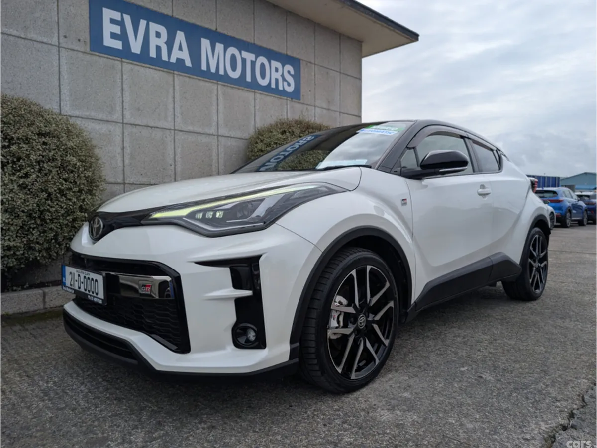 Toyota C-HR SUV, Petrol Hybrid, 2021, White