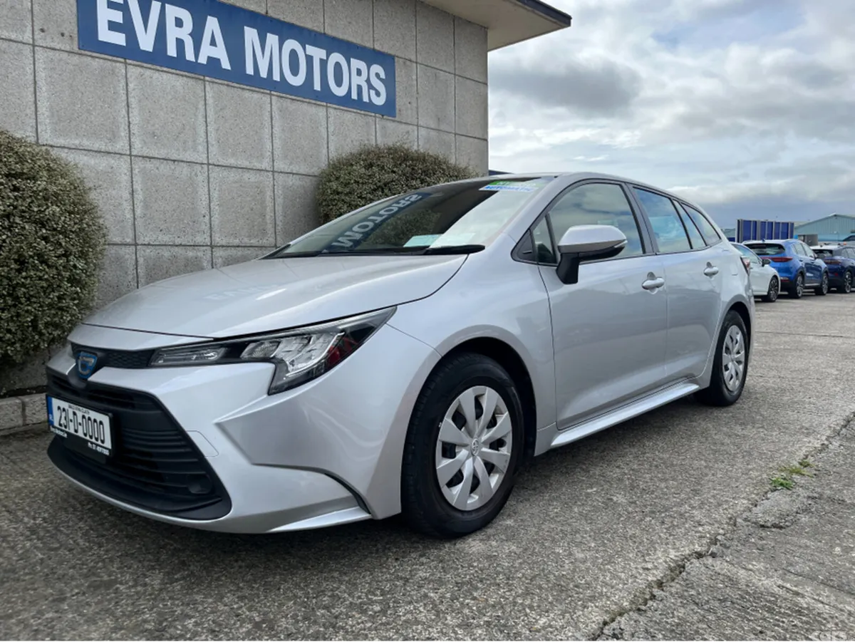 Toyota Corolla Estate, Petrol Hybrid, 2023, Silver