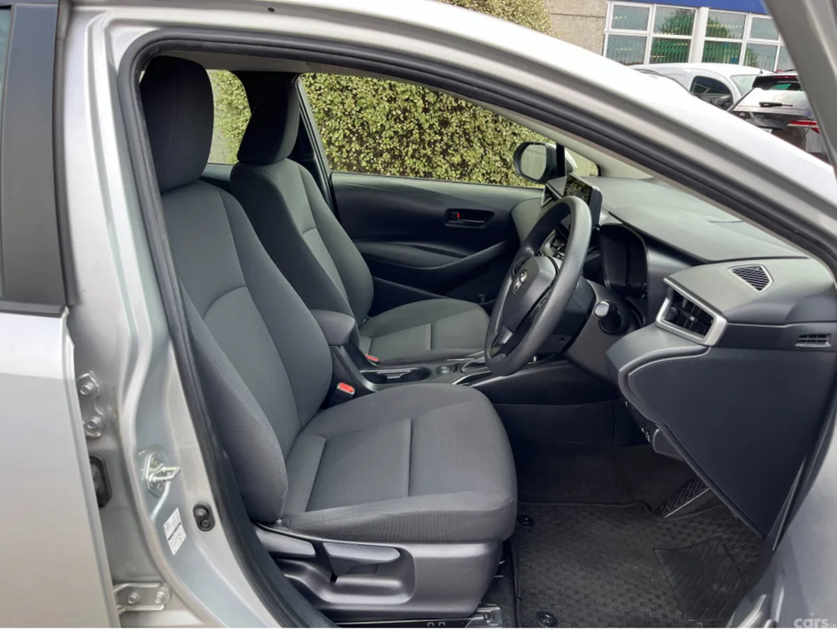 Toyota Corolla Estate, Petrol Hybrid, 2023, Silver