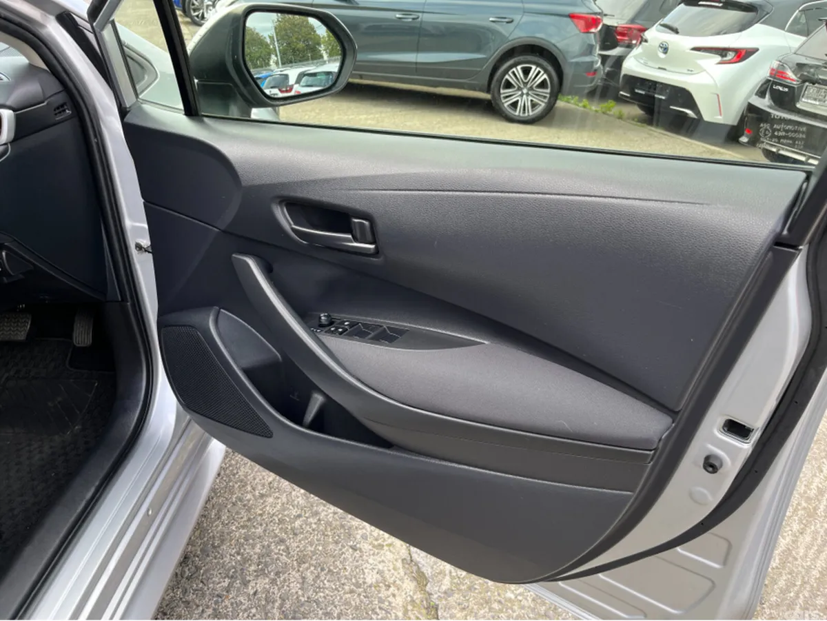 Toyota Corolla Estate, Petrol Hybrid, 2023, Silver