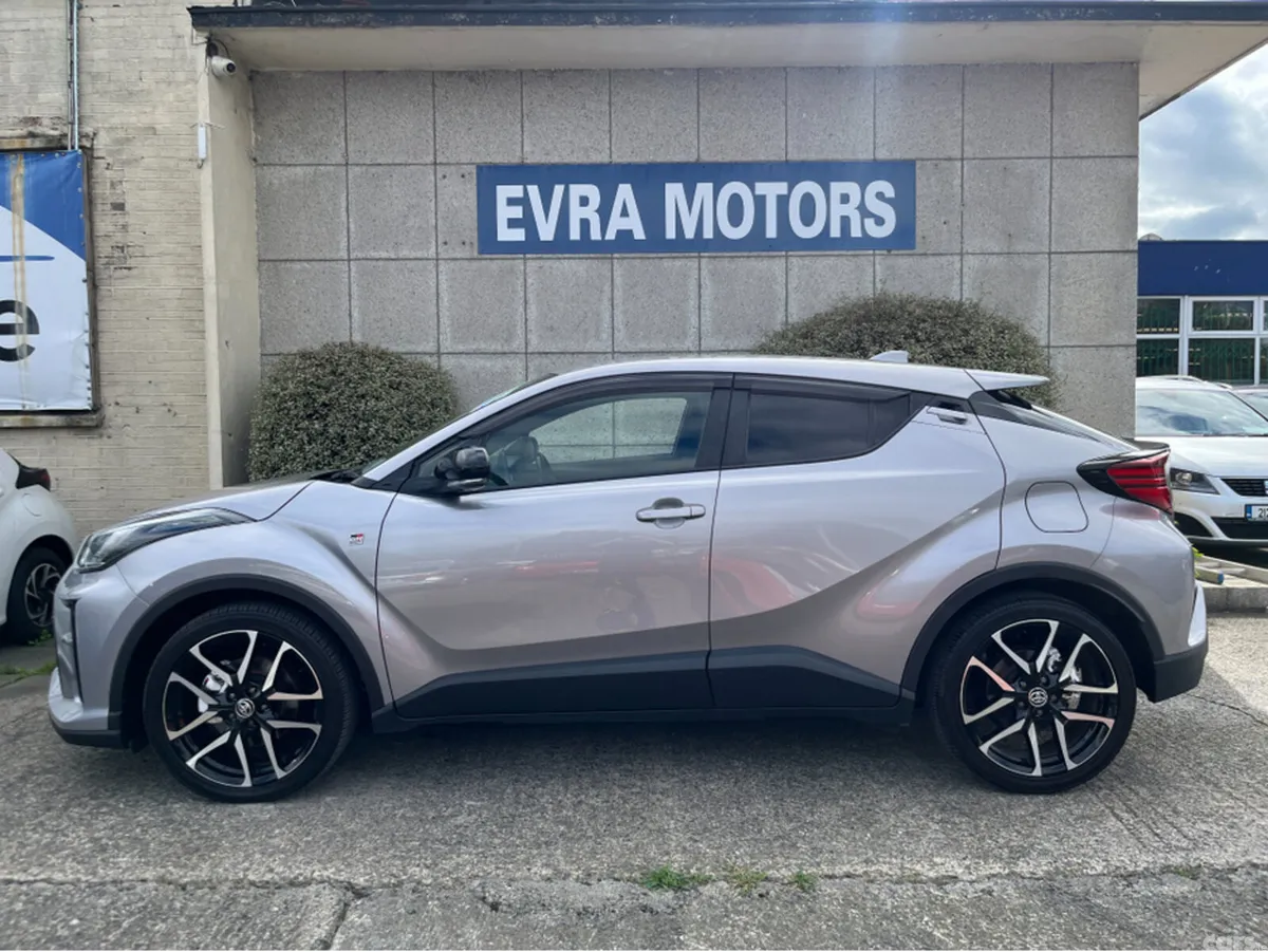 Toyota C-HR SUV, Petrol Hybrid, 2021, Grey