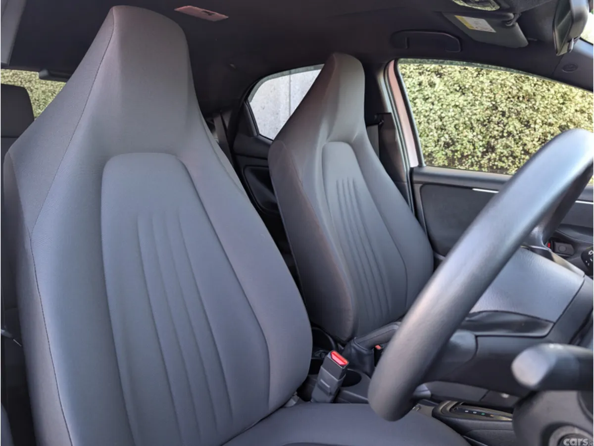 Toyota Yaris Hatchback, Petrol Hybrid, 2023, Pink