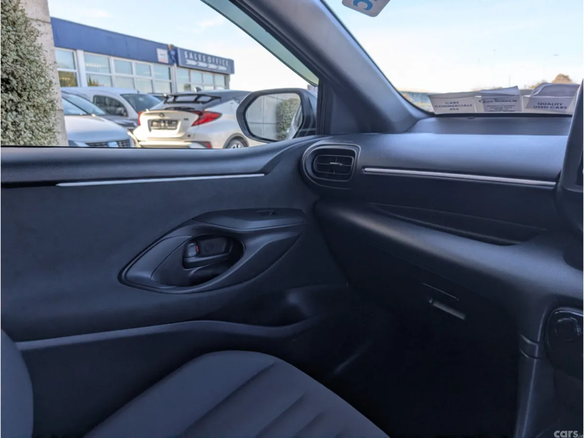 Toyota Yaris Hatchback, Petrol Hybrid, 2023, Pink