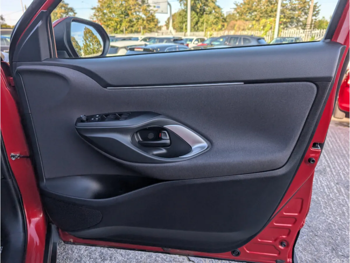 Toyota Yaris Cross Hatchback, Petrol Hybrid, 2025, Red