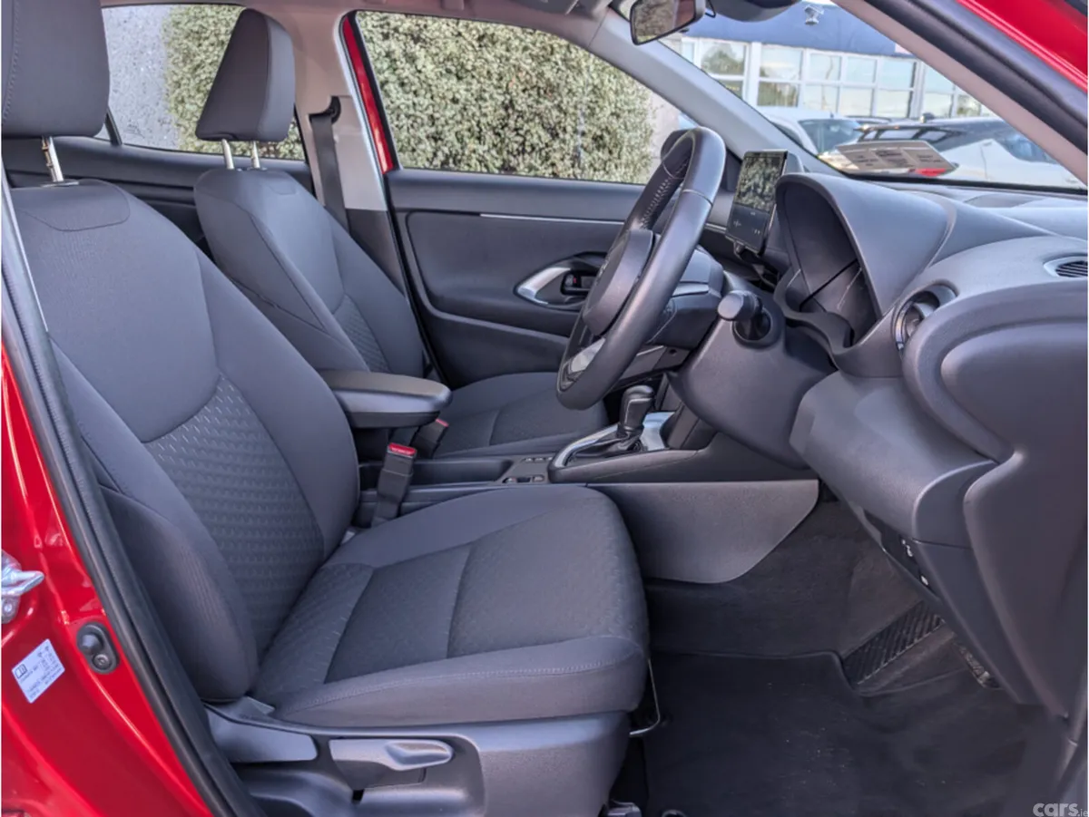 Toyota Yaris Cross Hatchback, Petrol Hybrid, 2025, Red
