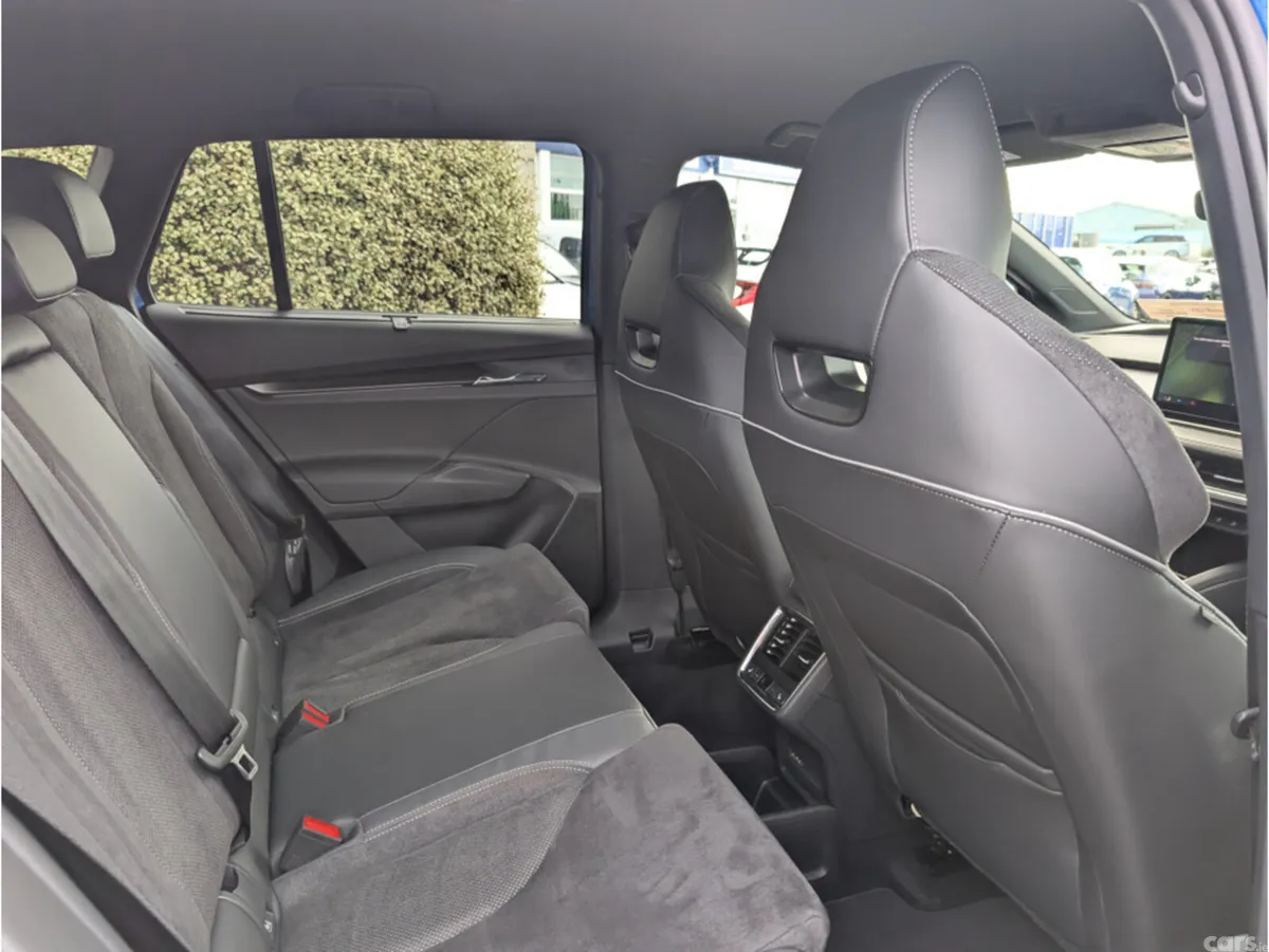 Skoda Enyaq SUV, Electric, 2025, Blue