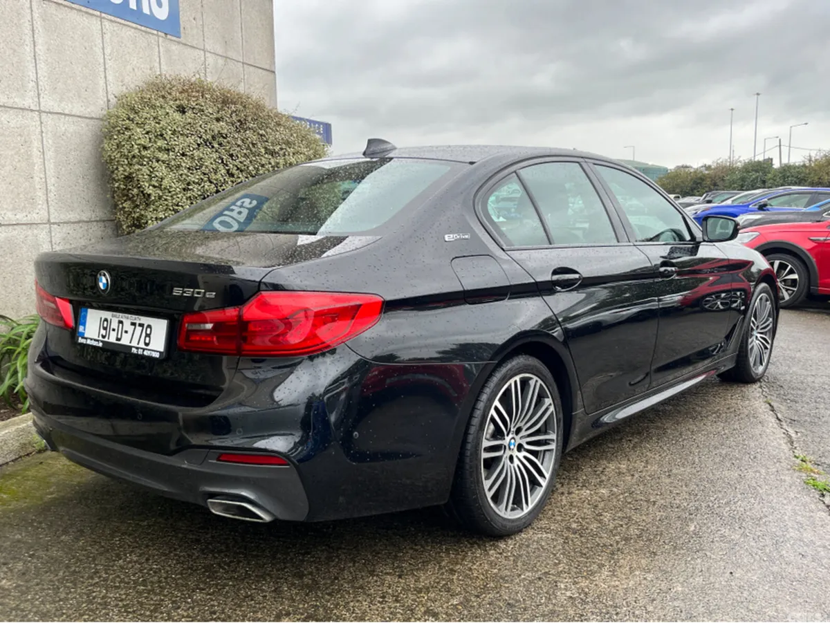BMW 5-Series Saloon, Petrol Plug-in Hybrid, 2019, Black