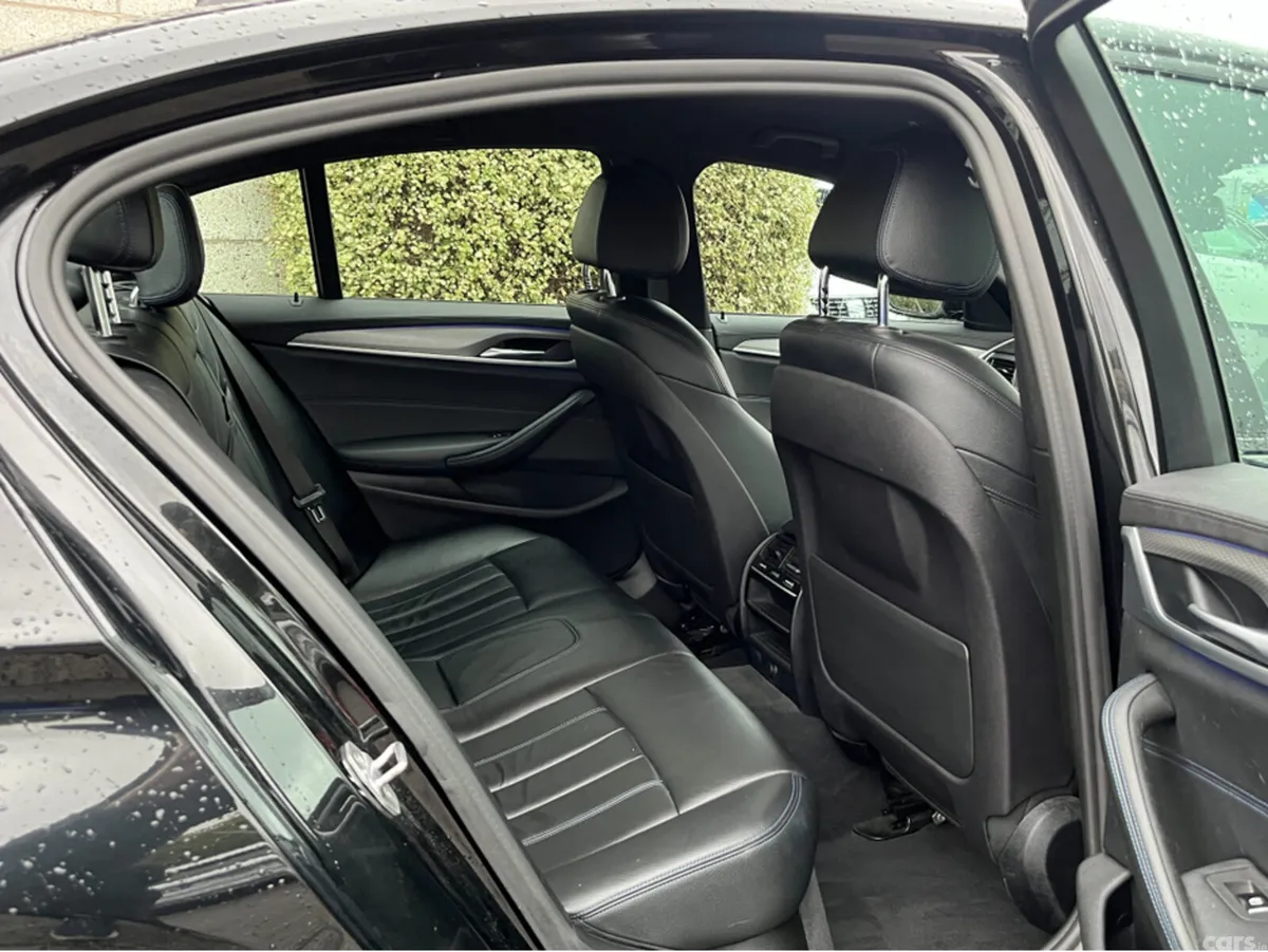 BMW 5-Series Saloon, Petrol Plug-in Hybrid, 2019, Black
