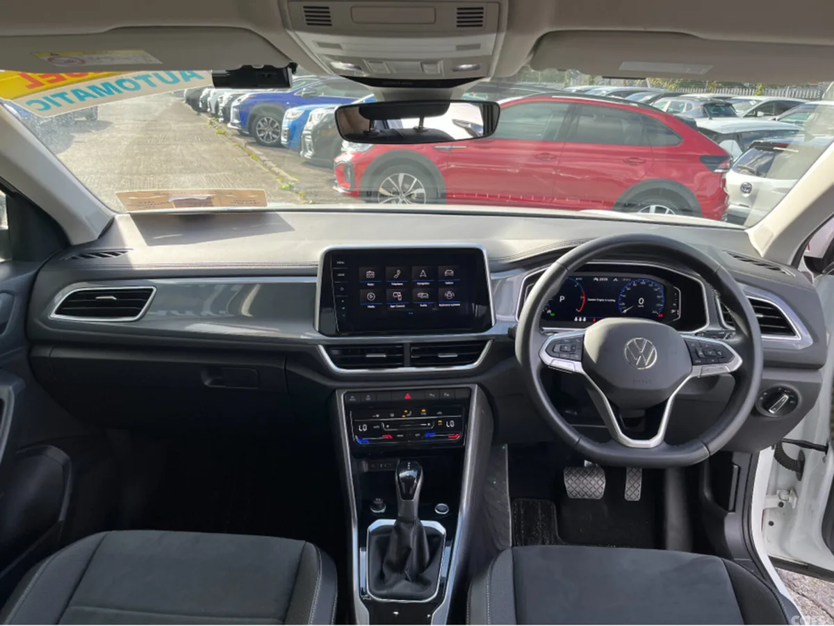 Volkswagen T-Roc SUV, Diesel, 2023, White