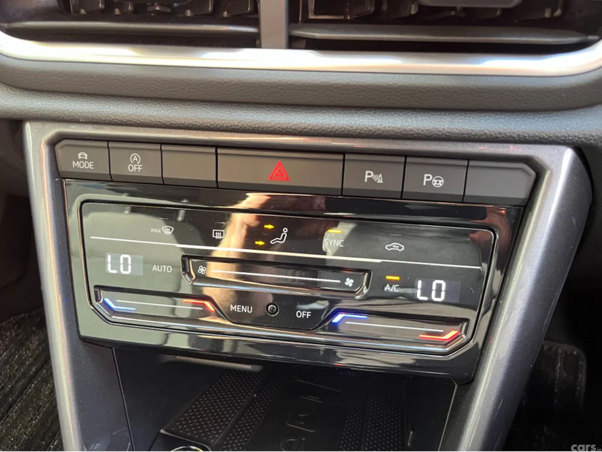 Volkswagen T-Roc SUV, Diesel, 2023, White