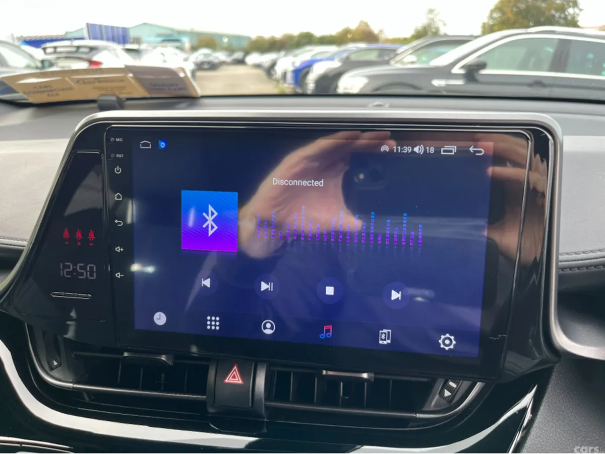 Toyota C-HR SUV, Petrol Hybrid, 2021, White