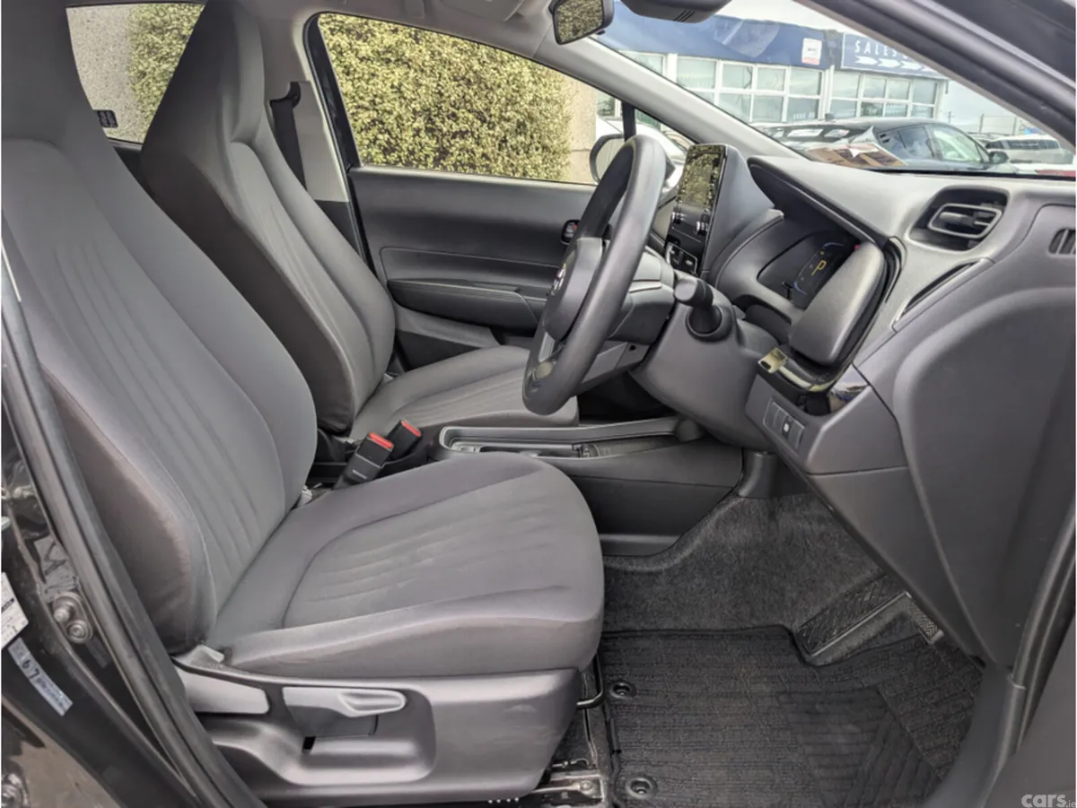 Toyota Aqua Hatchback, Petrol Hybrid, 2022, Black