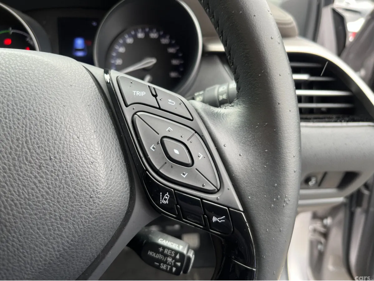 Toyota C-HR SUV, Petrol Hybrid, 2019, Grey
