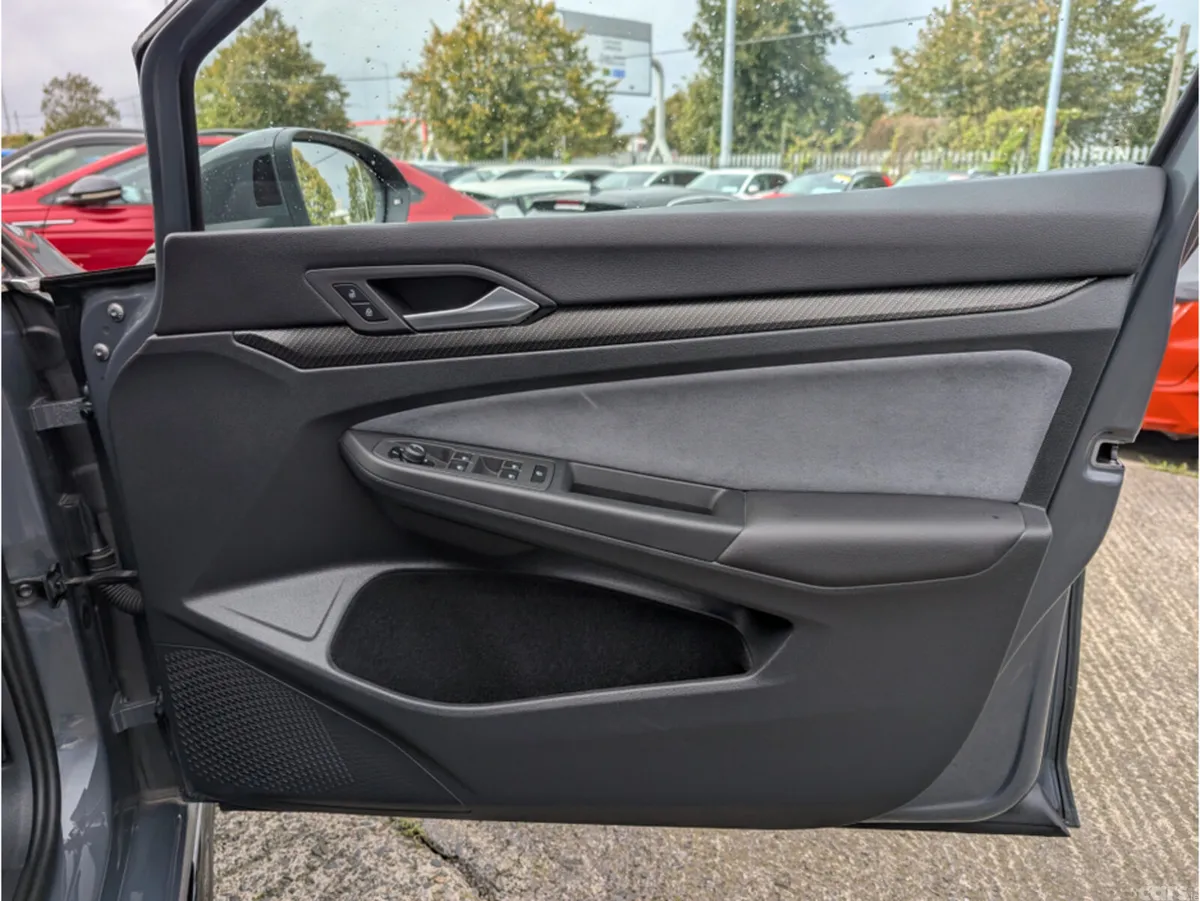 Volkswagen Golf Estate, Petrol, 2024, Grey