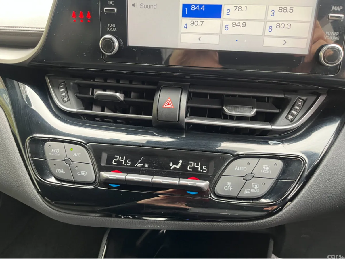 Toyota C-HR SUV, Petrol Hybrid, 2019, Grey