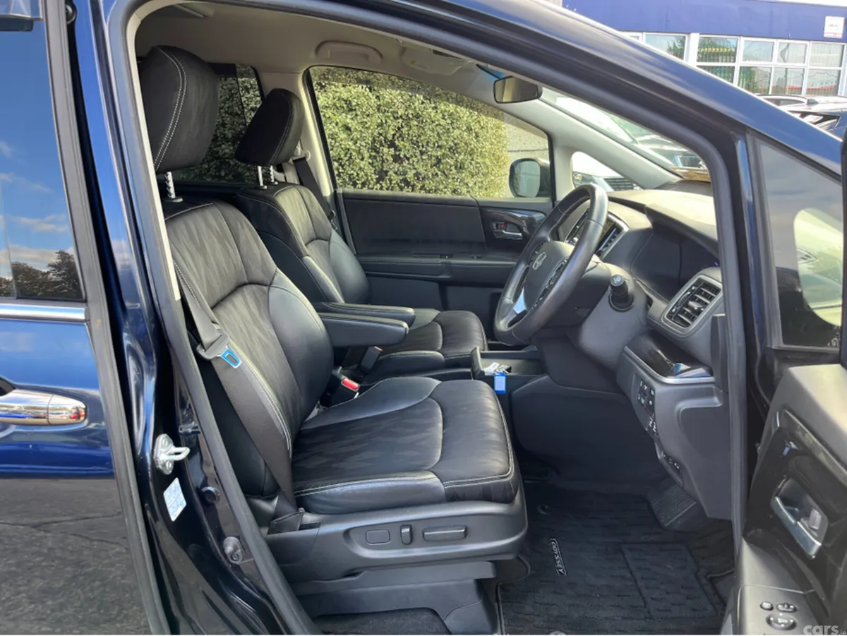 Honda Odyssey MPV, Petrol Hybrid, 2019, Black