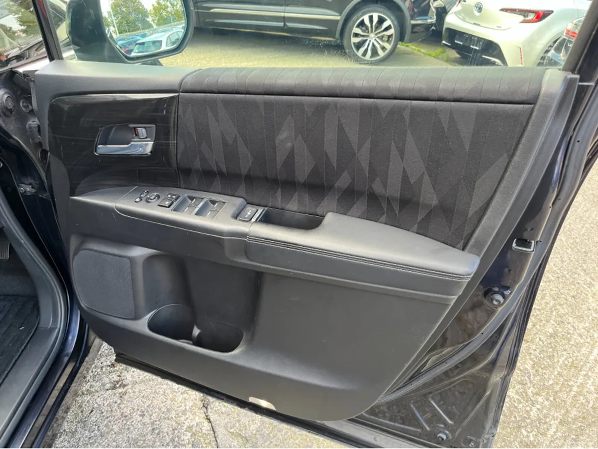 Honda Odyssey MPV, Petrol Hybrid, 2019, Black