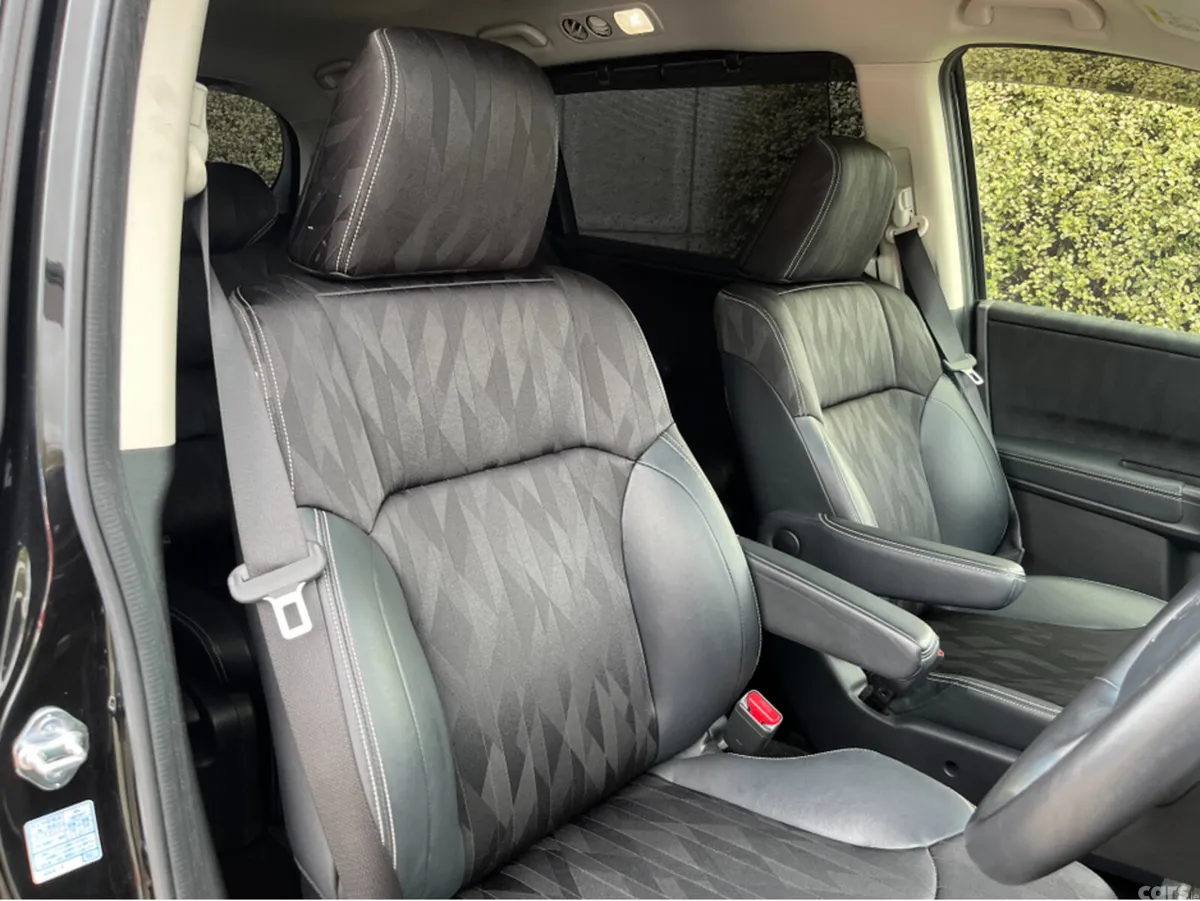 Honda Odyssey MPV, Petrol Hybrid, 2018, Black