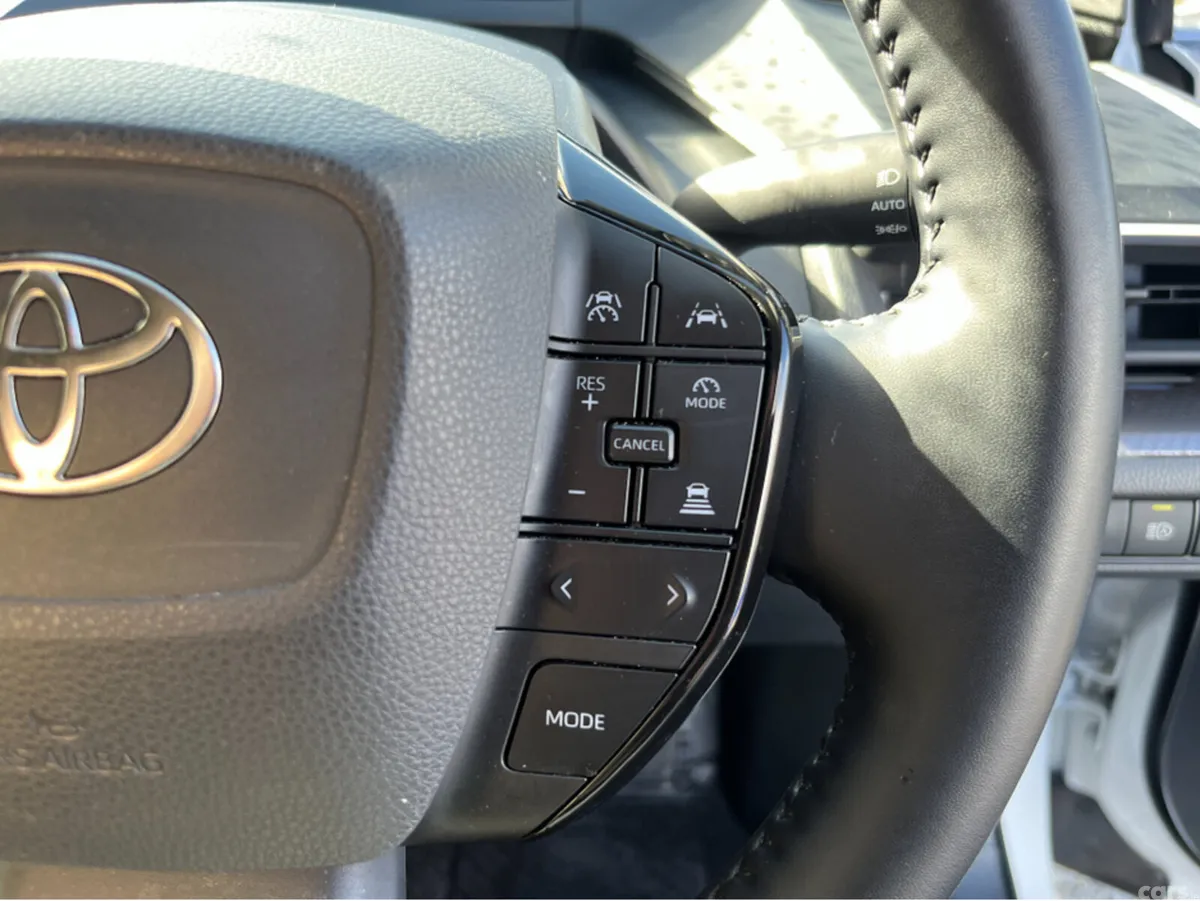 Toyota Prius Saloon, Petrol Hybrid, 2023, White