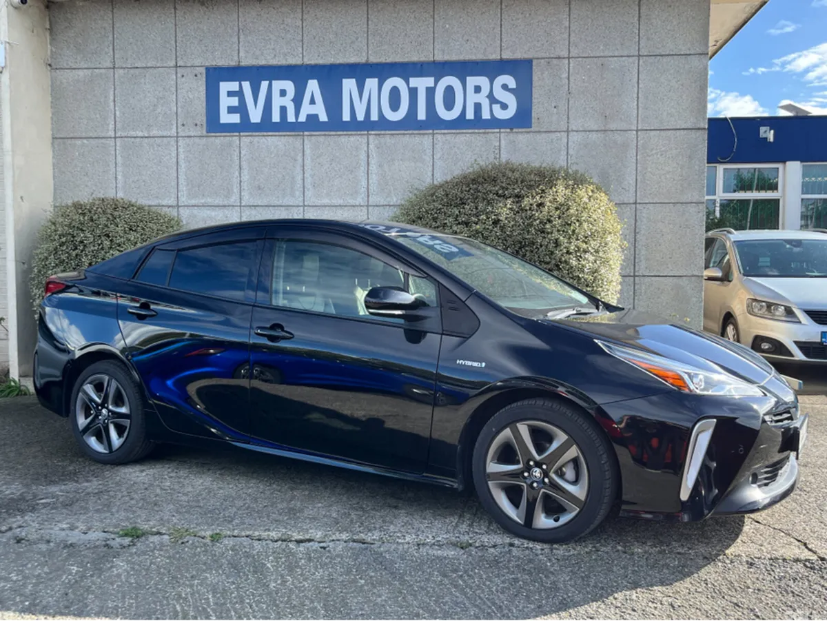 Toyota Prius Saloon, Petrol Hybrid, 2020, Black