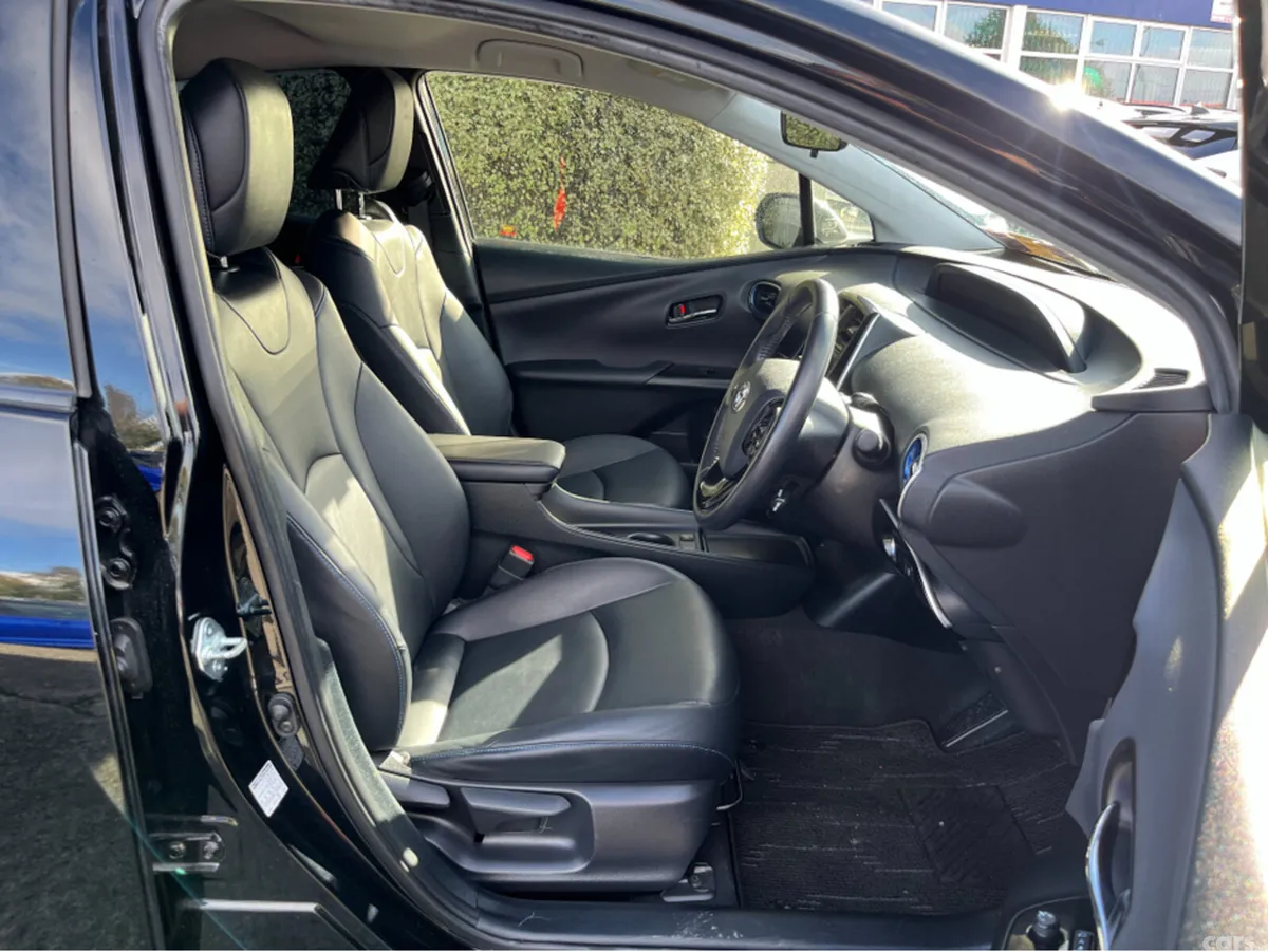 Toyota Prius Saloon, Petrol Hybrid, 2020, Black
