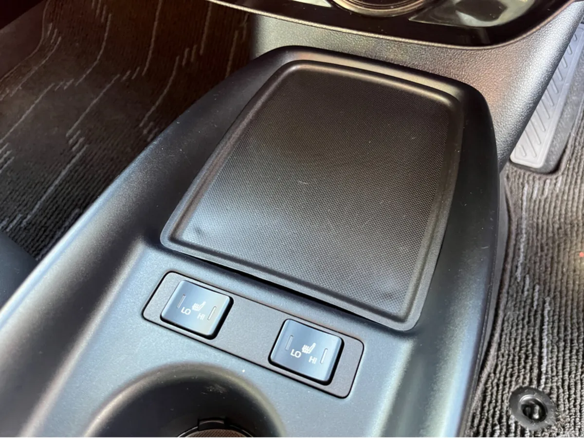 Toyota Prius Saloon, Petrol Hybrid, 2020, Black