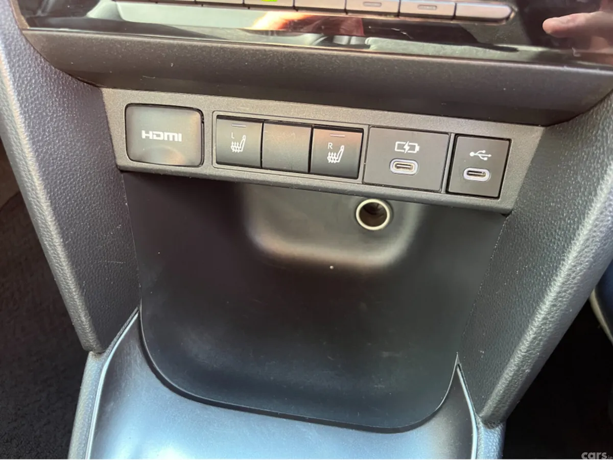 Toyota Yaris Cross SUV, Petrol Hybrid, 2024, White