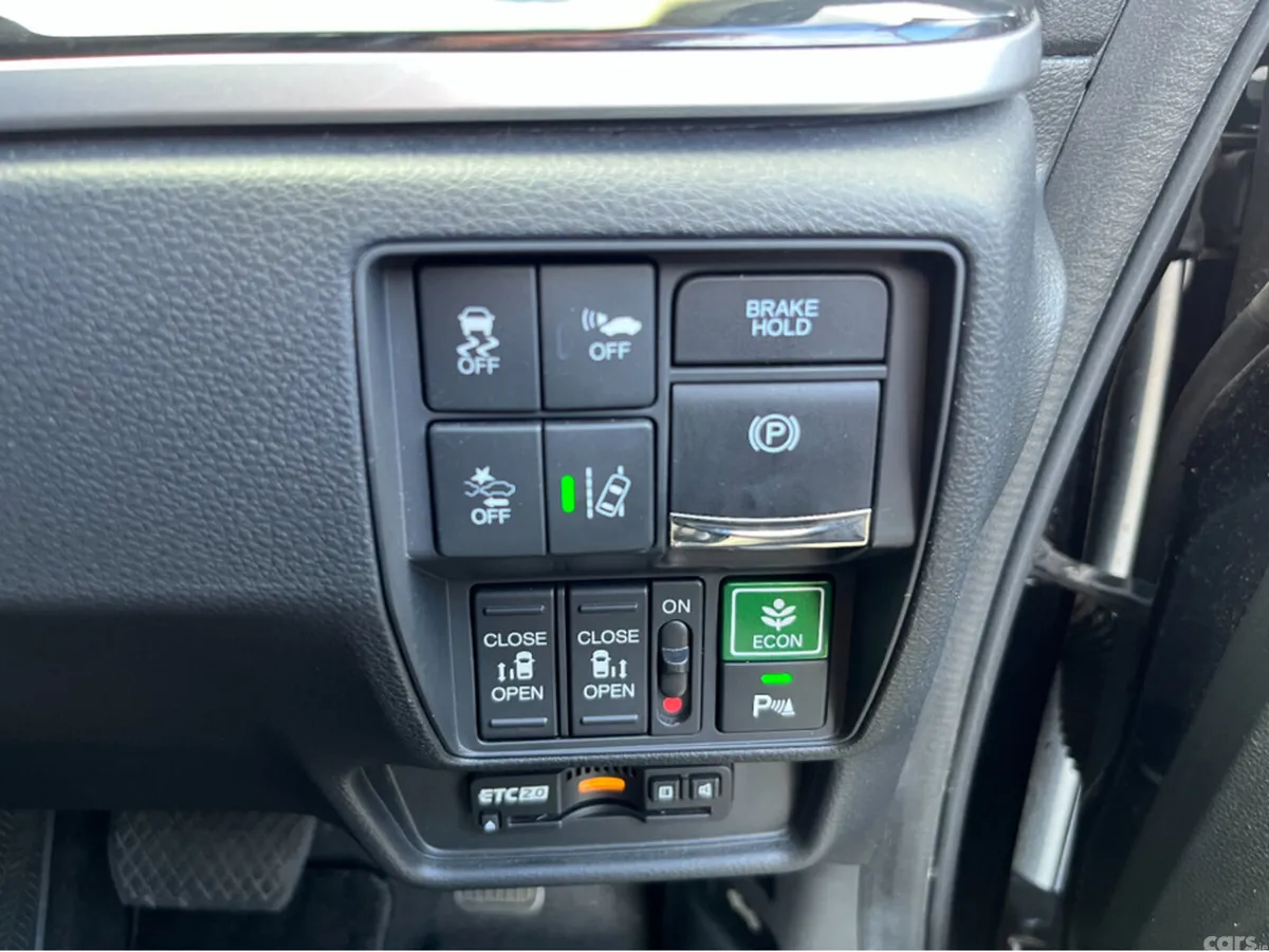 Honda Odyssey MPV, Petrol Hybrid, 2019, Black
