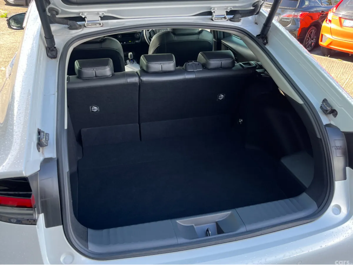 Toyota Prius Saloon, Petrol Hybrid, 2023, White